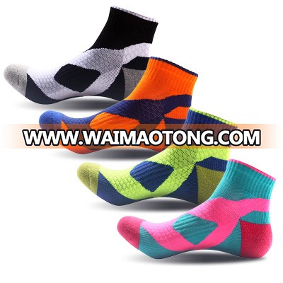 Daywons Outdoor Padded Compression Ankle Protect Socks Short Quarter Performance Athletic Socks