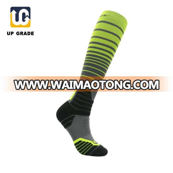 compression sport man knee high sock manufacturer